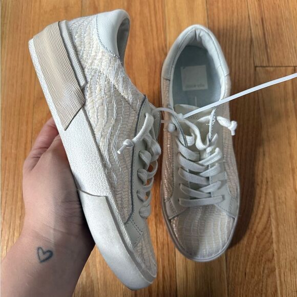 Dolce Vita | Zina Sneakers - Picture 4 of 7